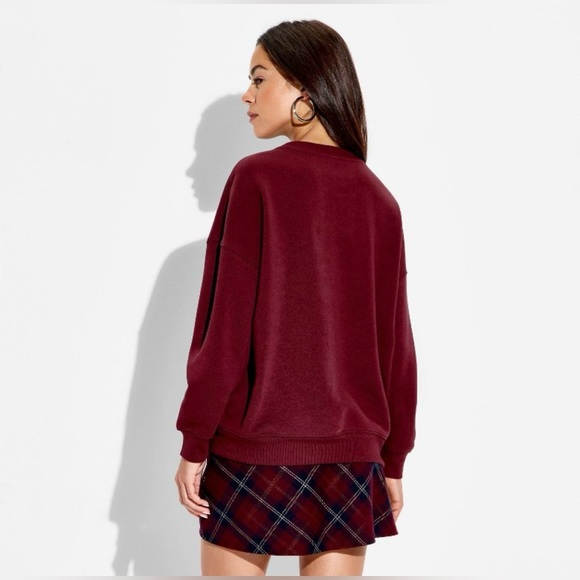 Zoe+Liv Women's Dog Scarf Fleece Graphic Pullover Sweatshirt - Picture 3 of 6